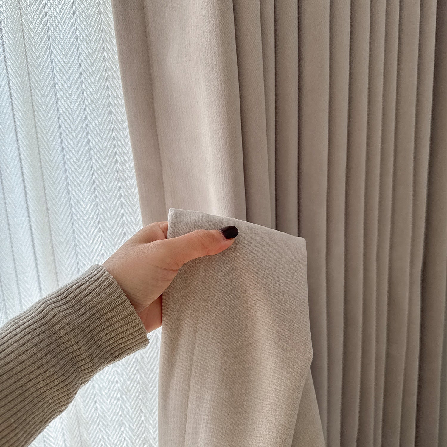 Cream Style Chenille Blackout Curtains Ultra Soft and Heat Insulating BCL-116