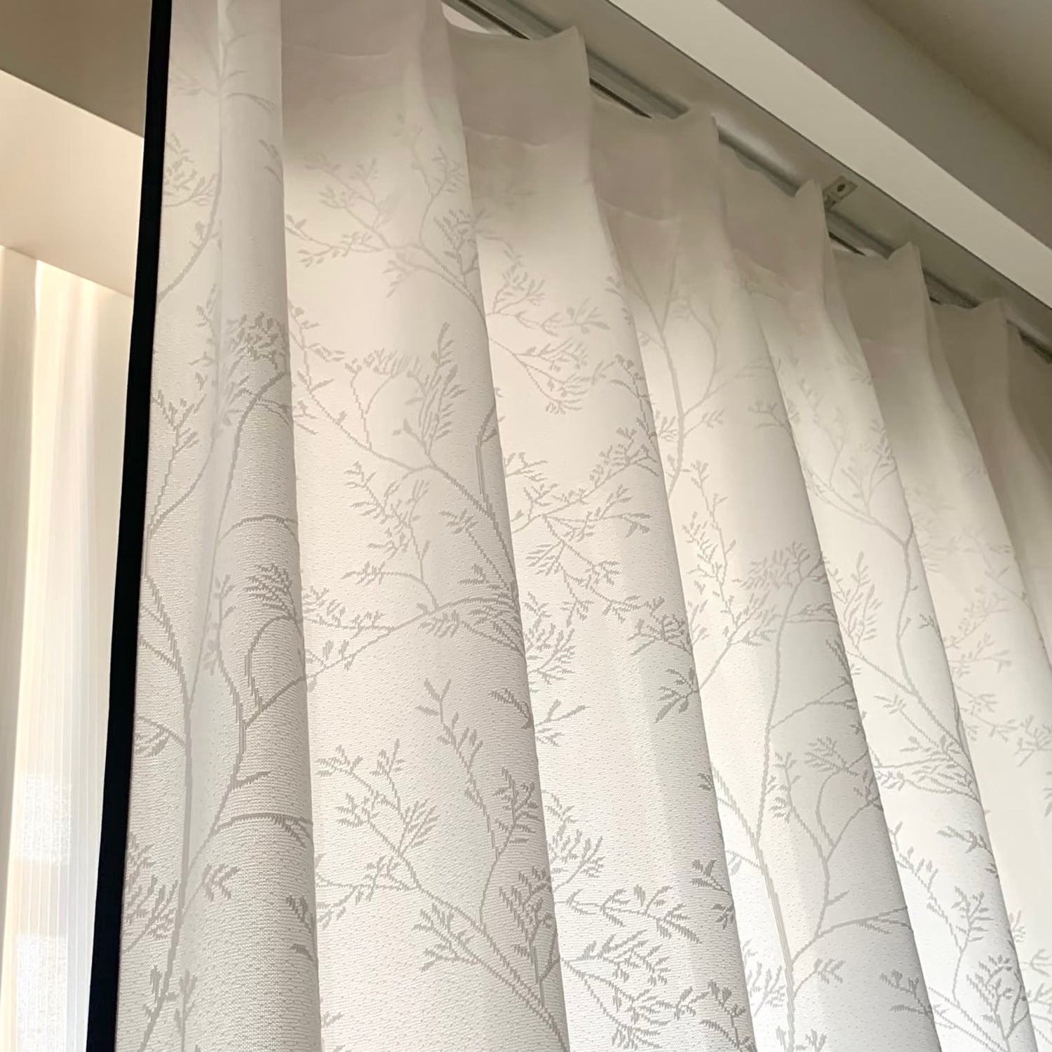 See Nan Zhi Mirror Sheer Curtains: Mid-Century Modern Elegance SL-118