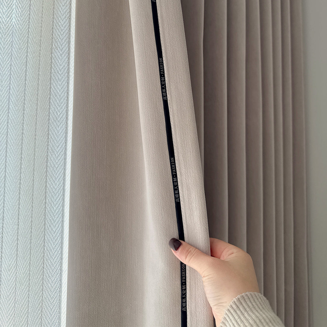 Cream Style Chenille Blackout Curtains Ultra Soft and Heat Insulating BCL-116